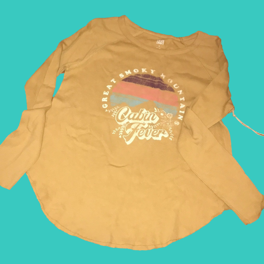 NWT Gold thermal shirt cabin Fever